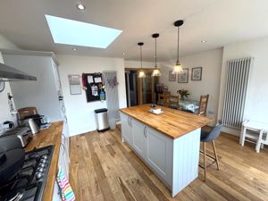 Photo 11- click for photo gallery